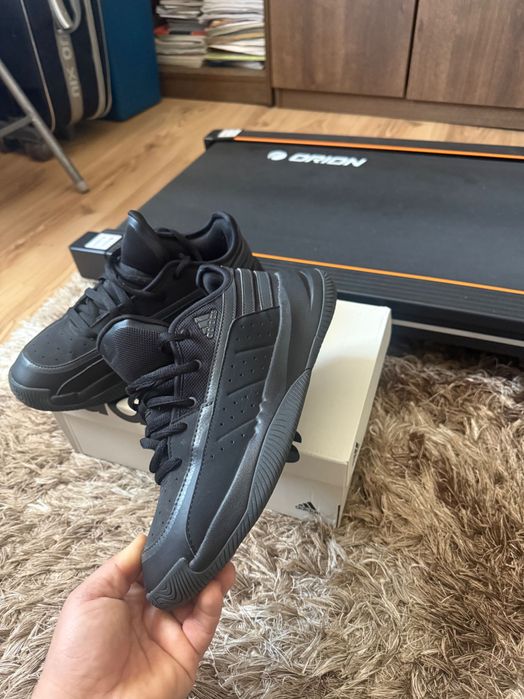 Adidas (pantofi sport /41 - produs nou)