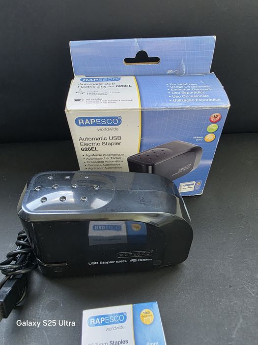 Capsator electric negru plastic capse 26/6 15 coli Rapesco