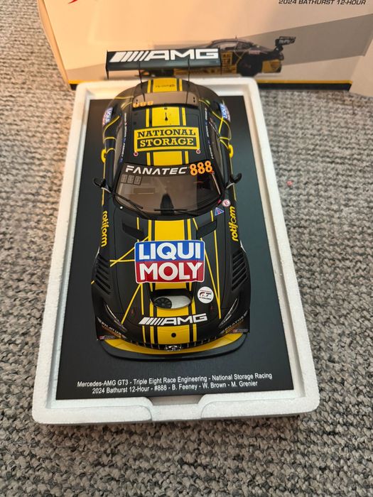 Macheta Spark 1:18 Mercedes