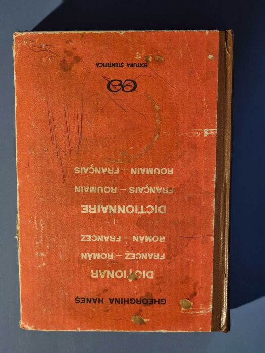 Dicționare și ghiduri de conversație pentru limbile română și franceză