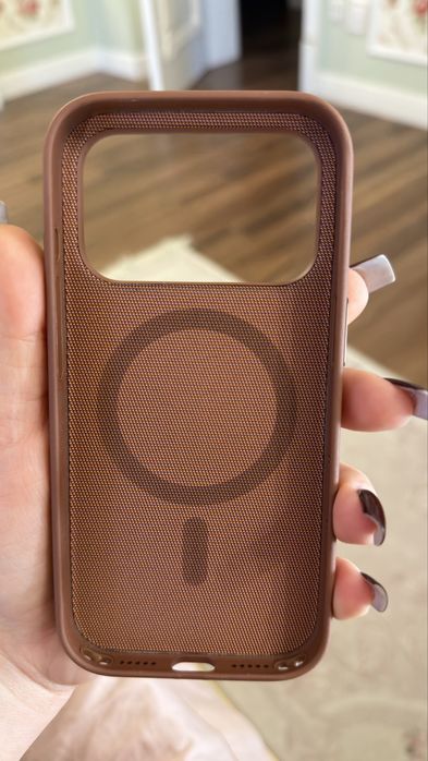 Чехол на iphone 17 pro