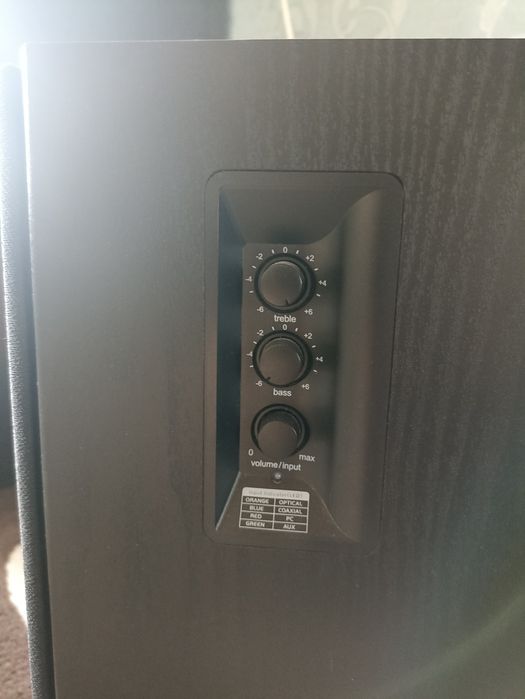 Колонки Edifier R2700