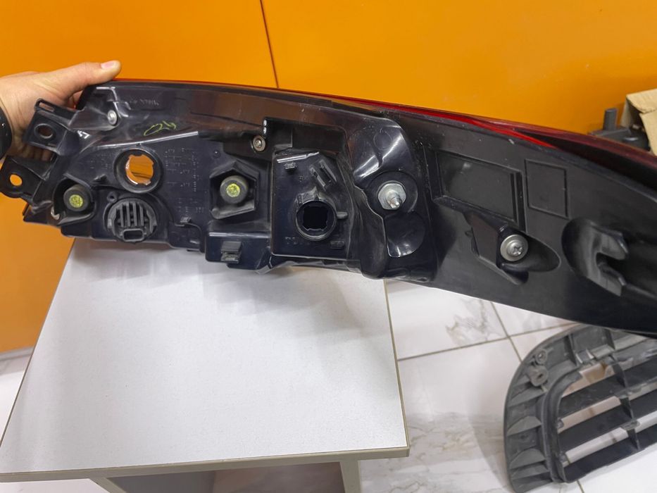 Фара от камри 75 задняя