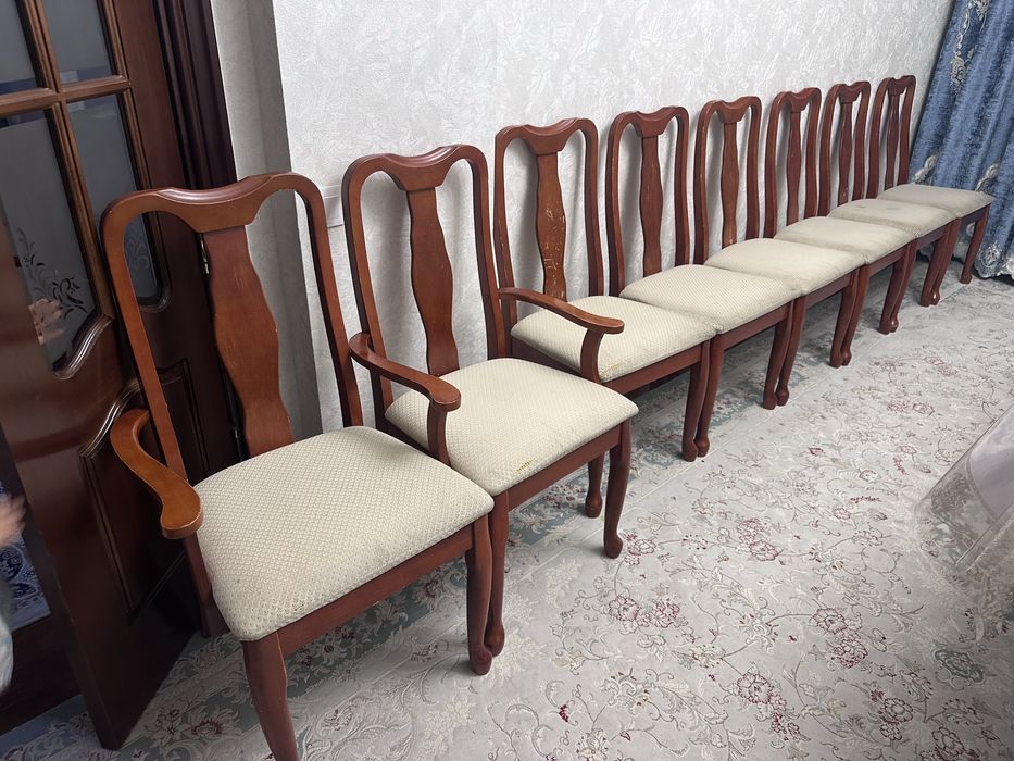 Срочно продам Стол со стульями