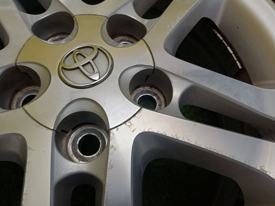 Диски R16 5x114.3 на Toyota и другие.