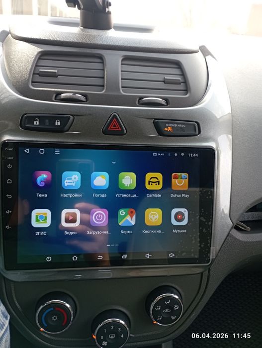 Продам андроид 9 дюймов.  В отличном состоянии