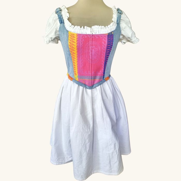 Ръчно изработен модерен карсет