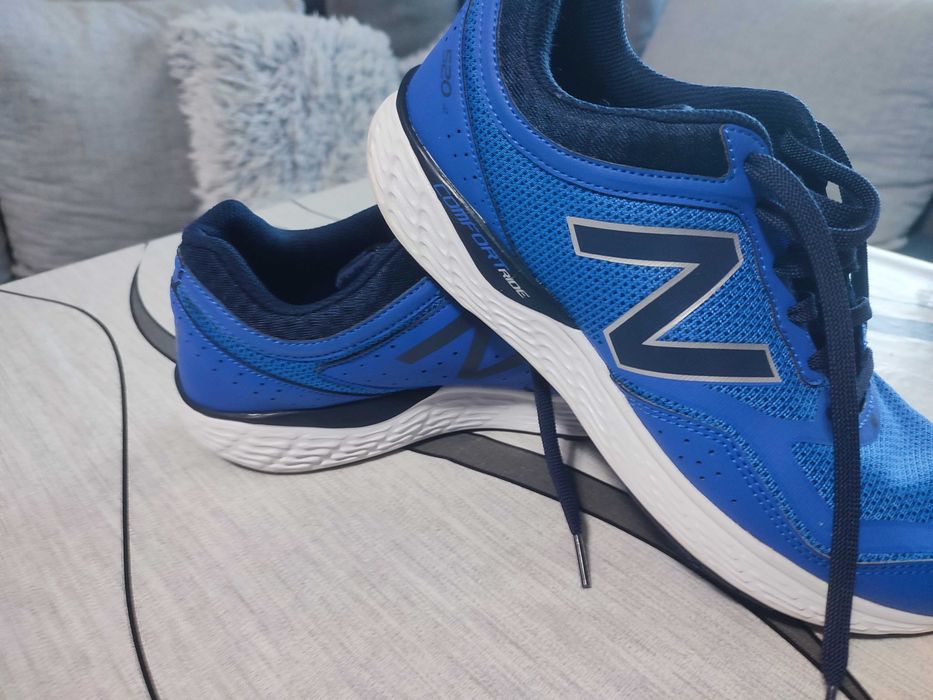 Маратонки  New Balance