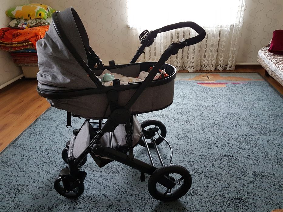 Продам коляску серого цвета