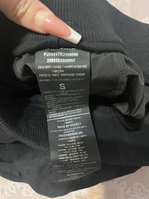 Pantaloni made by society