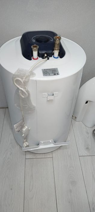 Продам водонагреватель