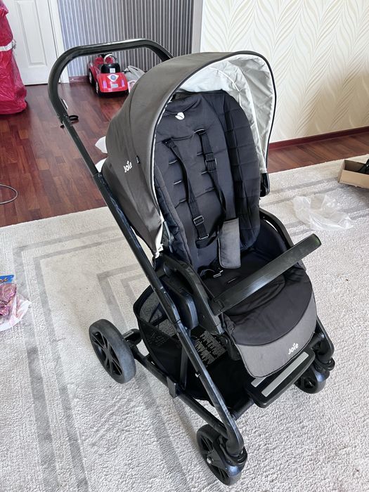 Коляска детская Joei