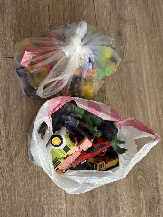 Отдам игрушки бесплатно