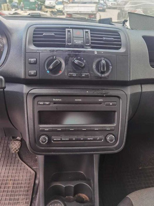 dezmembrez skoda fabia 1.6 CAYC/usa fabia2/hayon fabia 2