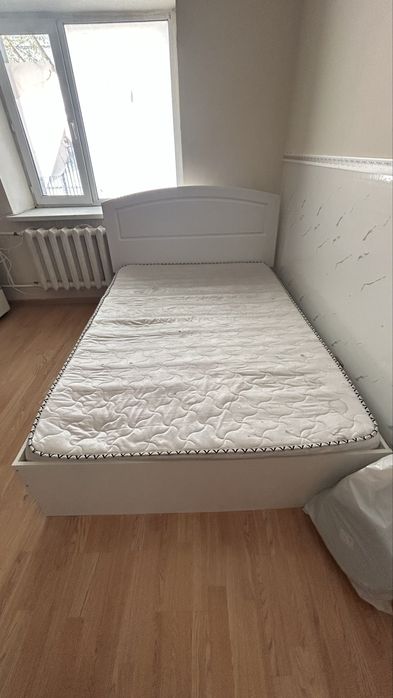 Продам кровать 1,5