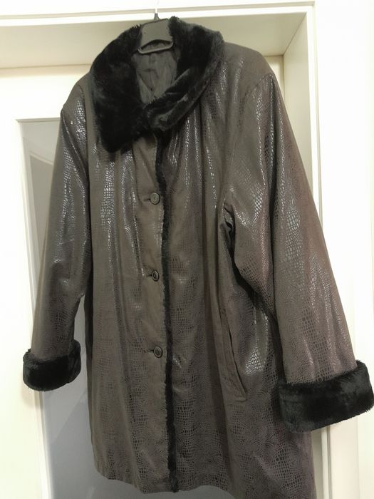 Haină neagră pentru femei