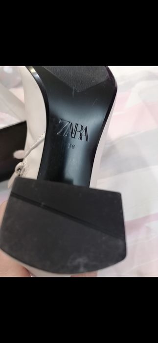 Cizme dama noi Zara