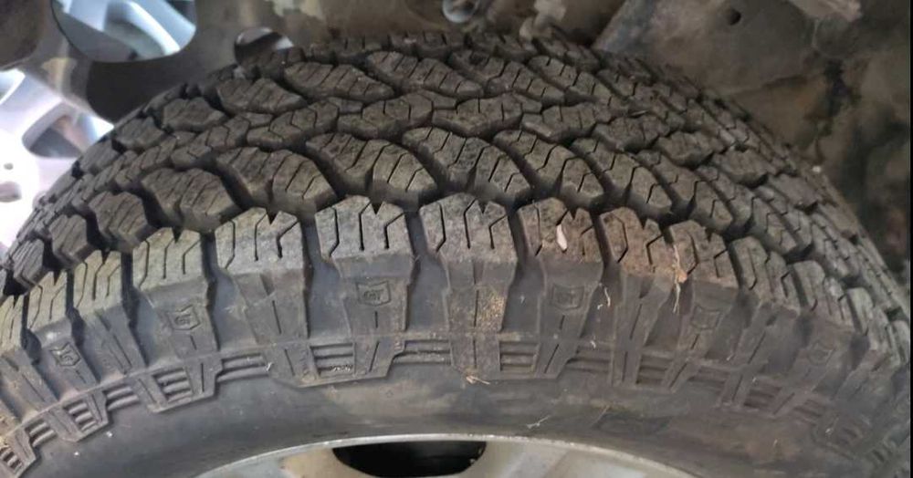 Гуми и джанти 5х114.3                    215/65r16 , 225/70r16