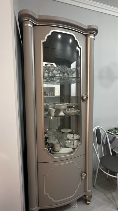 Российский Сервант 125к как новый