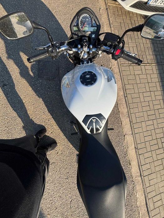 Vand Honda Hornet 600 cm 3 / 29.600 Km / 2010