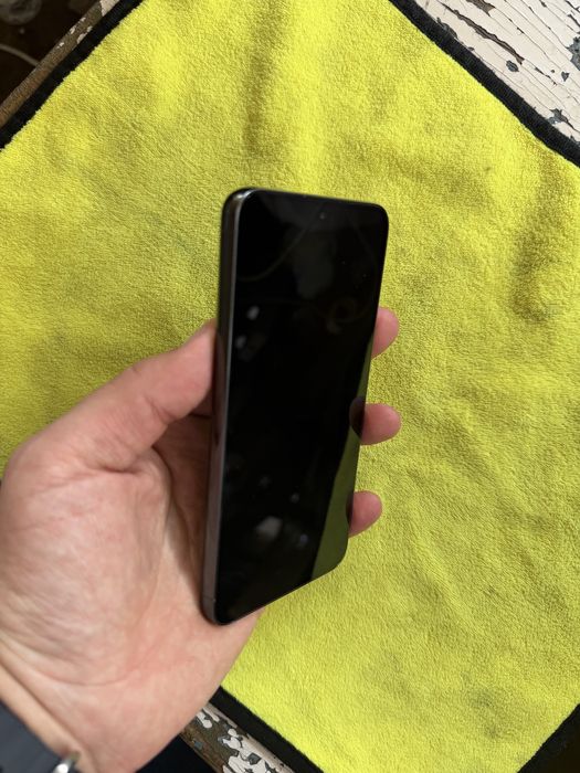 samsung s23 8.256g hotira veytnam 2 simkartalik oqip tel qlila