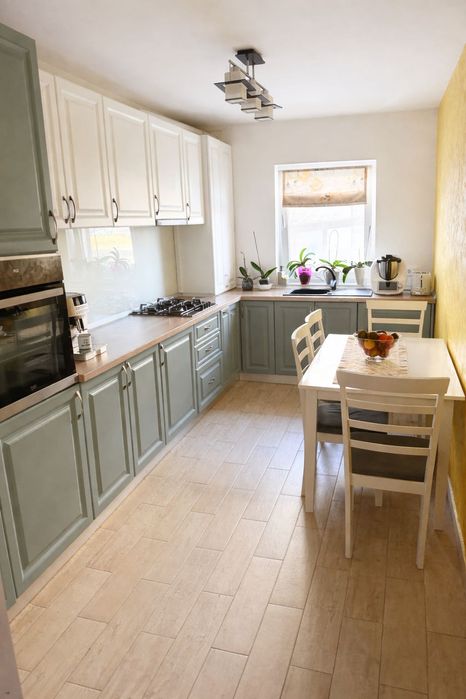 Vand apartament cu gradina - Selimbar