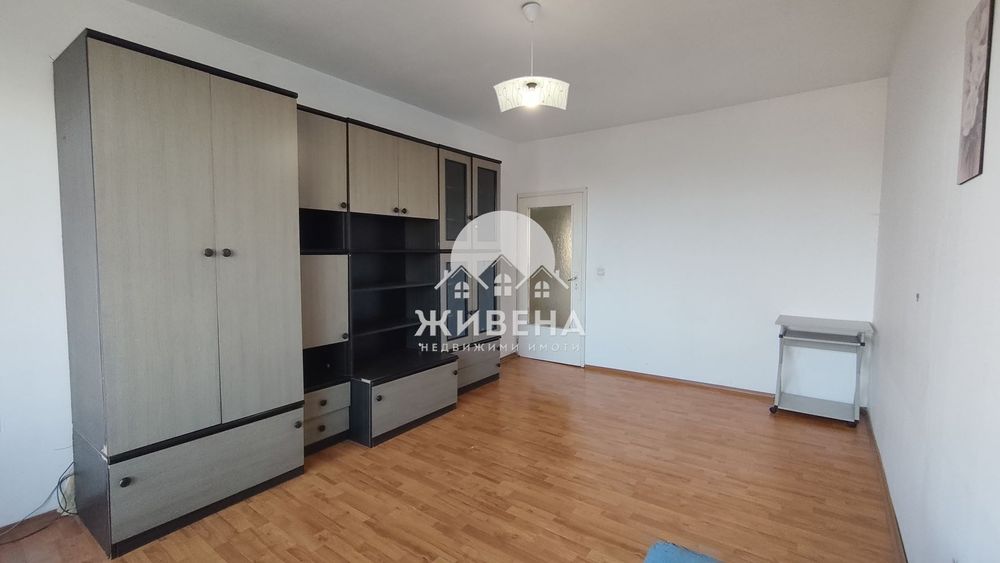 Дава се под наем Тристаен апартамент в Варна, Базар Левски - 93 кв.м за 448.8 € - Снимка #1