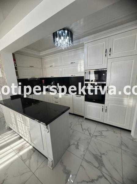 Продава се Многостаен апартамент в Пловдив, Остромила - 179 кв.м за 1665 €/кв.м - Снимка #4
