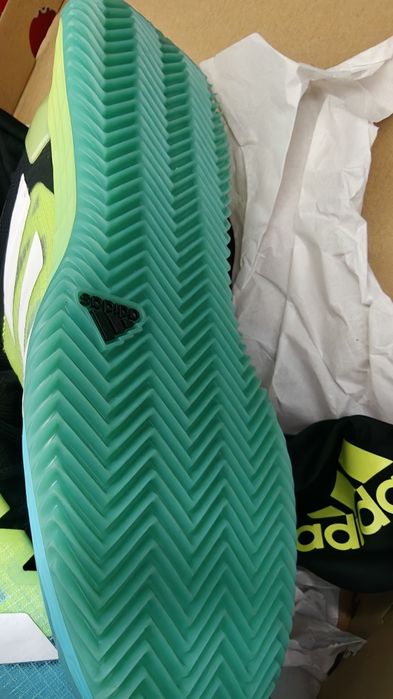 Кроссовки для тенниса Adidas