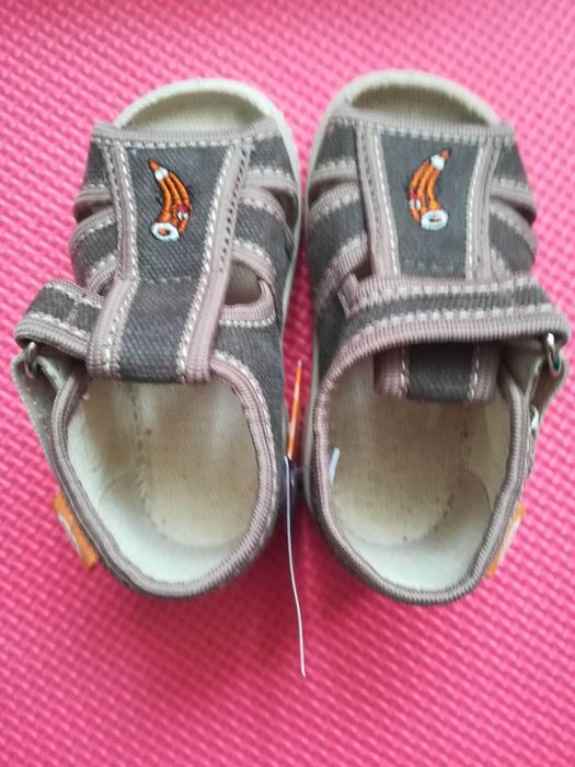 Чисто нови сандали Колев и Колев №15