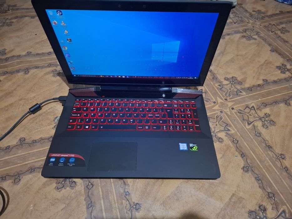 Leptop  gaming Lenovo