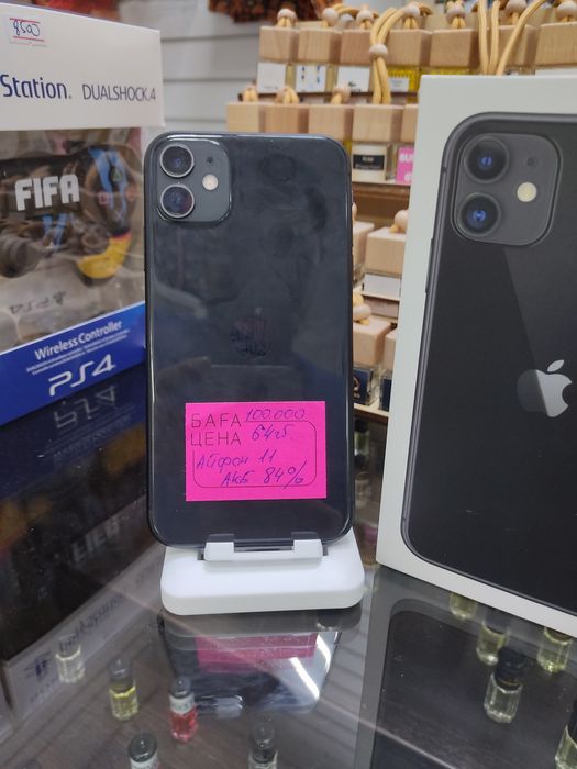 Продам айфон 11 64