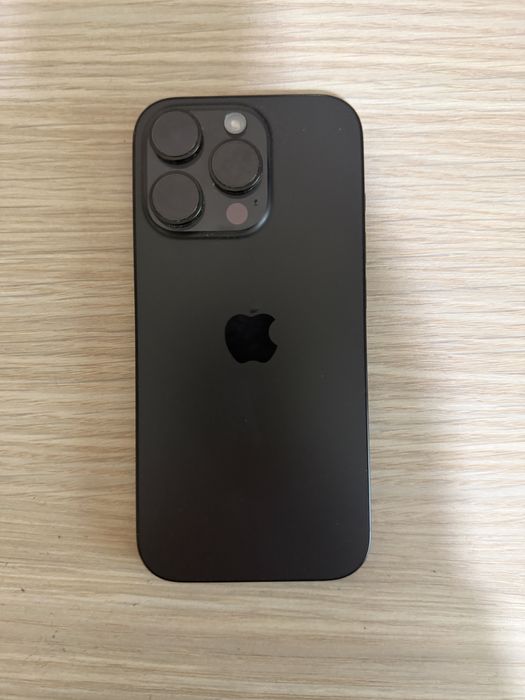 Iphone 16 Pro 256GB - Black Titanium с гаранция