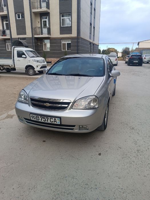 Lacetti 1,8 sotiladi 2 pozitsiya