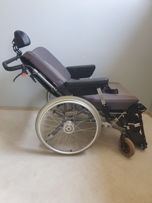 Fotoliu rulant/Carucior multifunctional-persoane cu dizabilitati 175kg