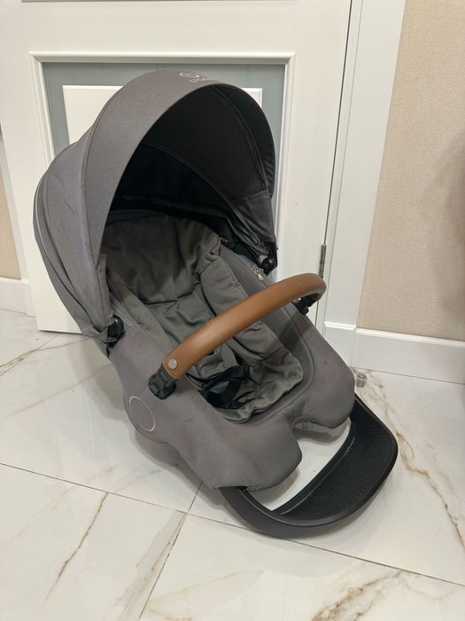 Продам коляску Stokke Xplory X, 2 в 1