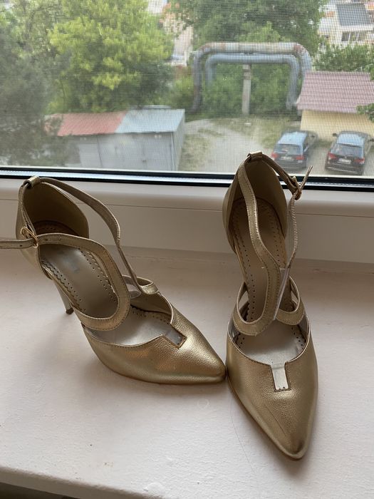 Pantofi aurii toc stiletto 37.5-38