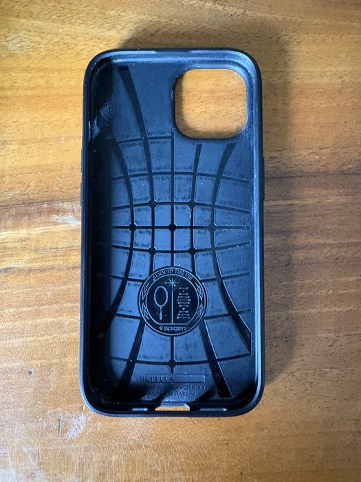 Продавам iphone 15