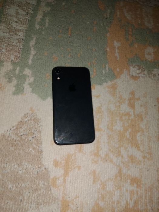 iPhone XR 64GB..