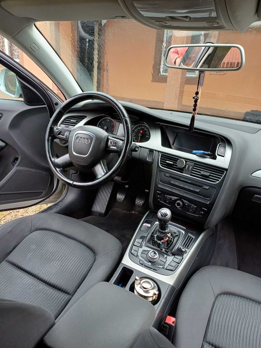 Vand Audi A4 B8 2009