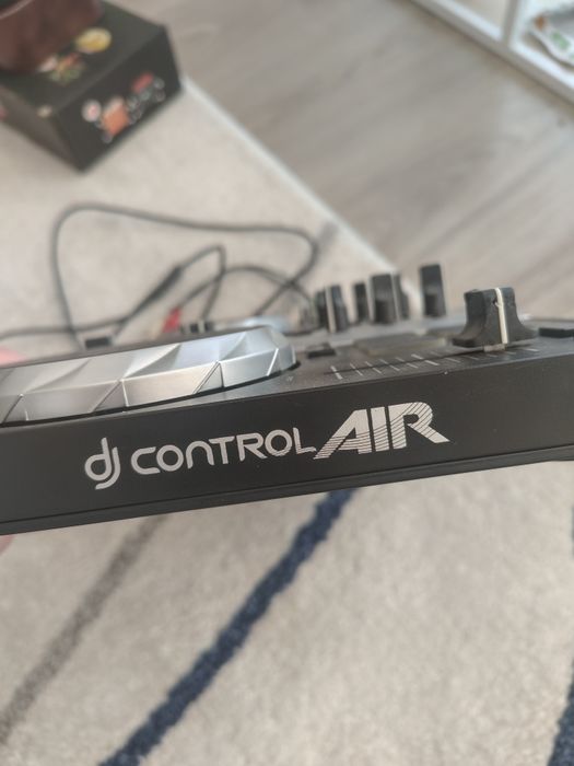Consola mixaj DJ