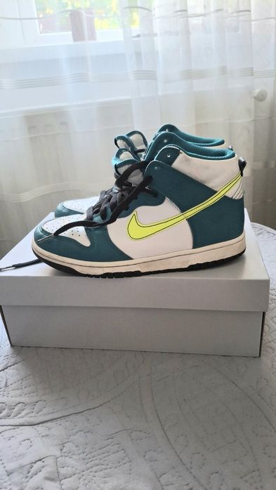 Ghete Nike,   mar 40