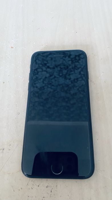 Продам Apple Iphone SE