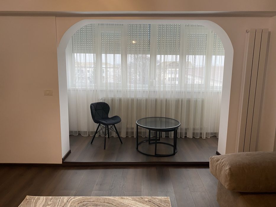 Inchiriez garsoniera