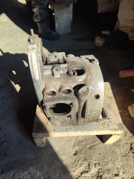 Продам генератор на мотоцикл Урал 6вольт. Блок 6 вольт