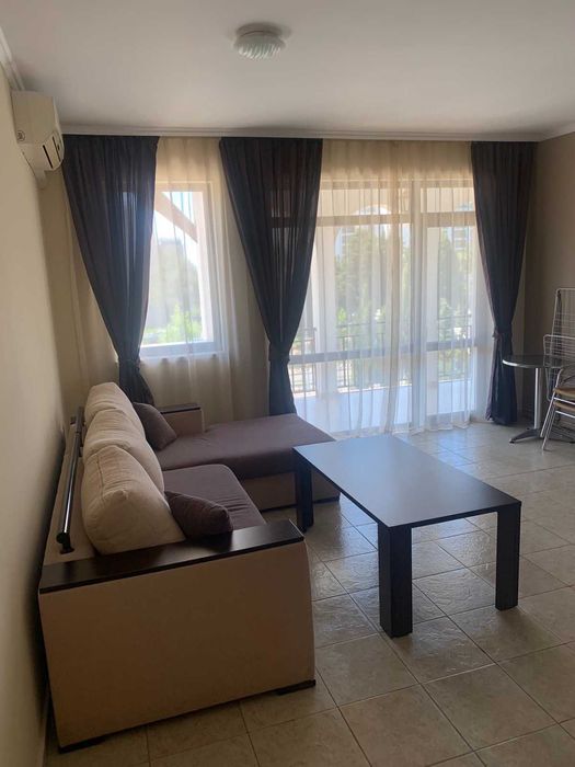 Дава се под наем Двустаен апартамент в Свети Влас - 70 кв.м за 255 € - Снимка #1