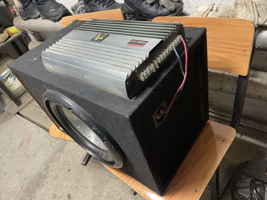 продам сабвуфер .