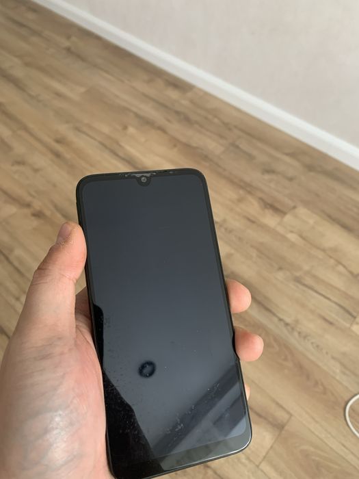 Продаю телефон Redmi