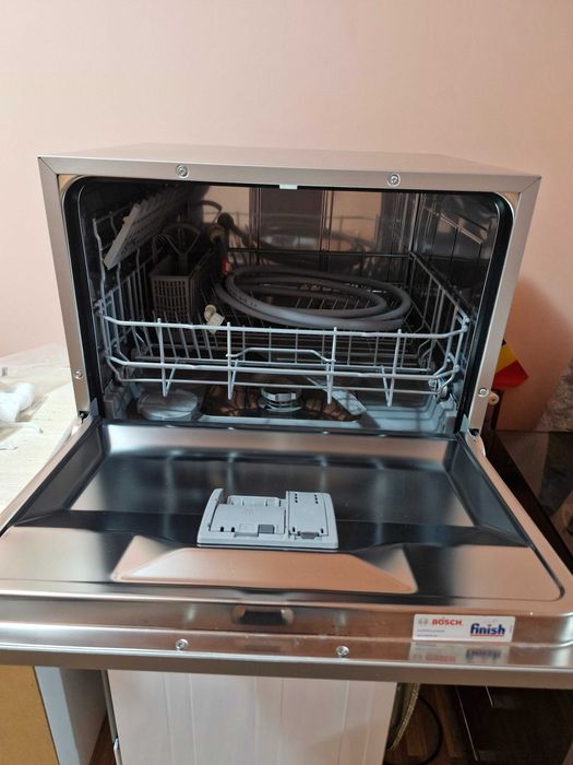 Mașină de spălat vase compactă Bosch