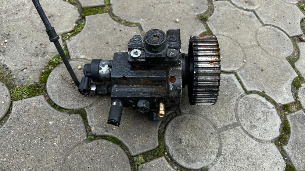 Pompa înaltă presiune Opel Astra H/Vectra C/Zafiira B 1.9 cdti 150 cp